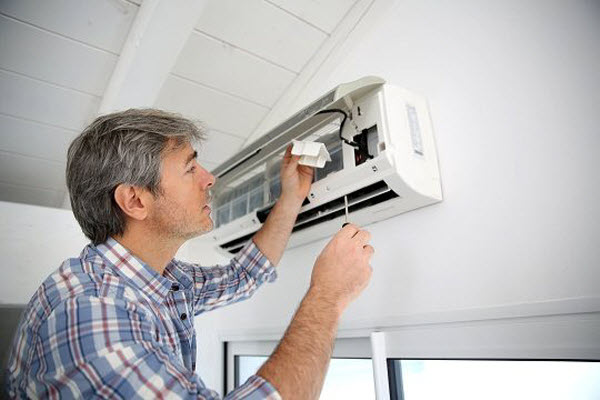 4 nguyên nhân máy lạnh chảy nước thường gặp nhất