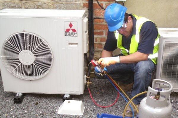 4 Nguyên nhân máy lạnh chạy một lúc rồi tắt